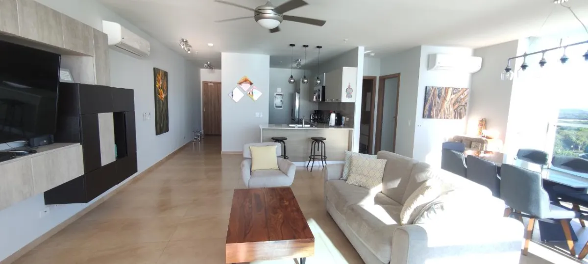 Oceanfront Apartment in PH Royal Palm, N/Gorgona 