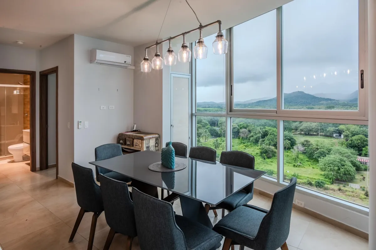 Oceanfront Apartment in PH Royal Palm, N/Gorgona 