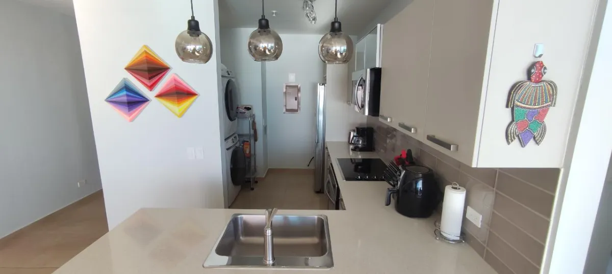 Oceanfront Apartment in PH Royal Palm, N/Gorgona 