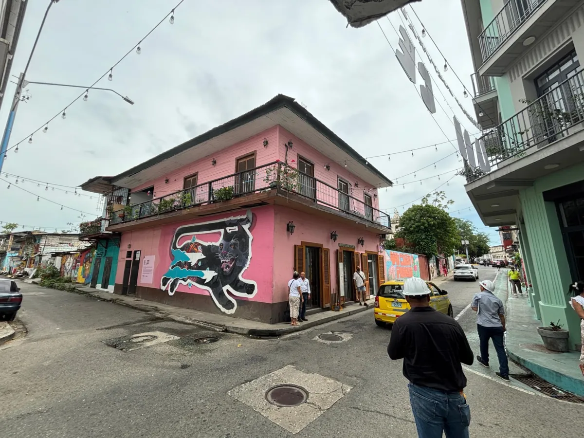 Commercial building operating in Santa Ana.