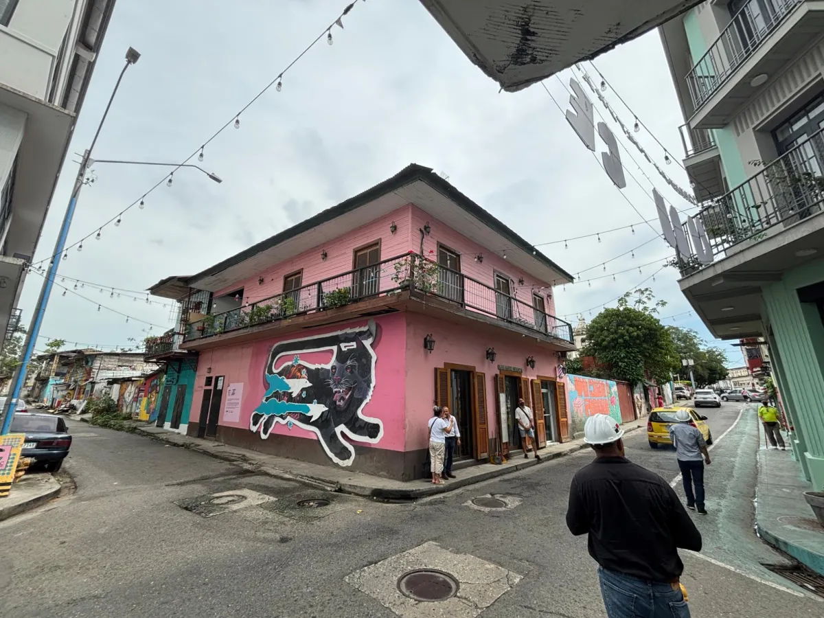 Commercial building operating in Santa Ana.