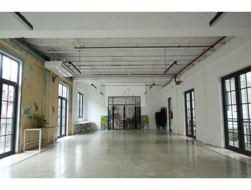 Espace commercial à Santa Ana à vendre