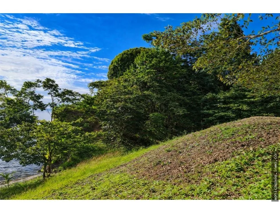 Terrain à bâtir à Bocas del Toro à vendre