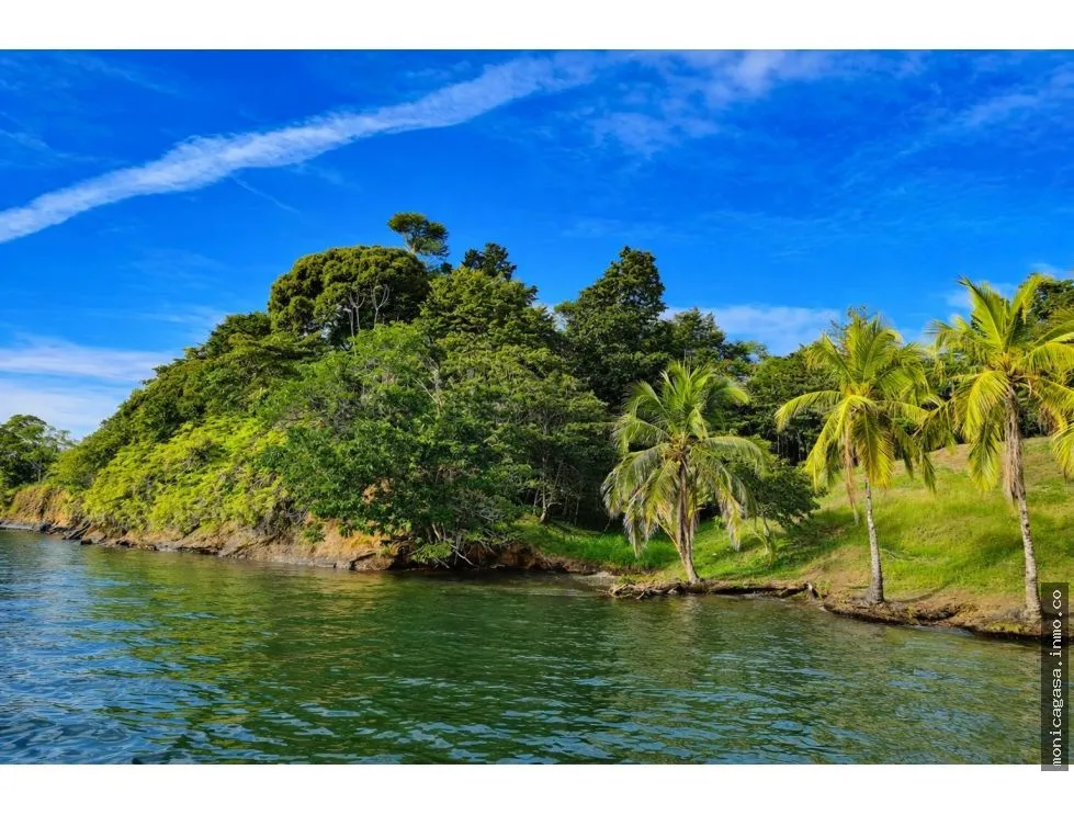 Terrain à bâtir à Bocas del Toro à vendre