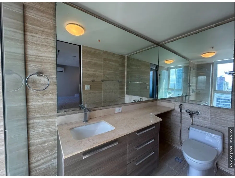 Appartement à Costa del Este à louer