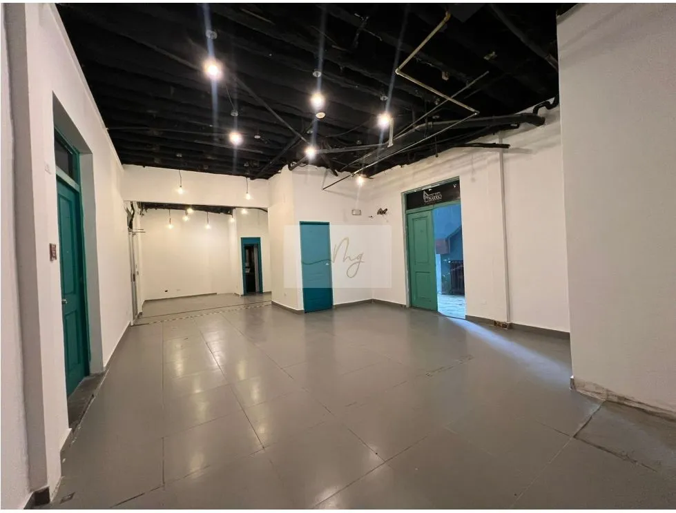 Espace commercial à Casco Viejo à louer