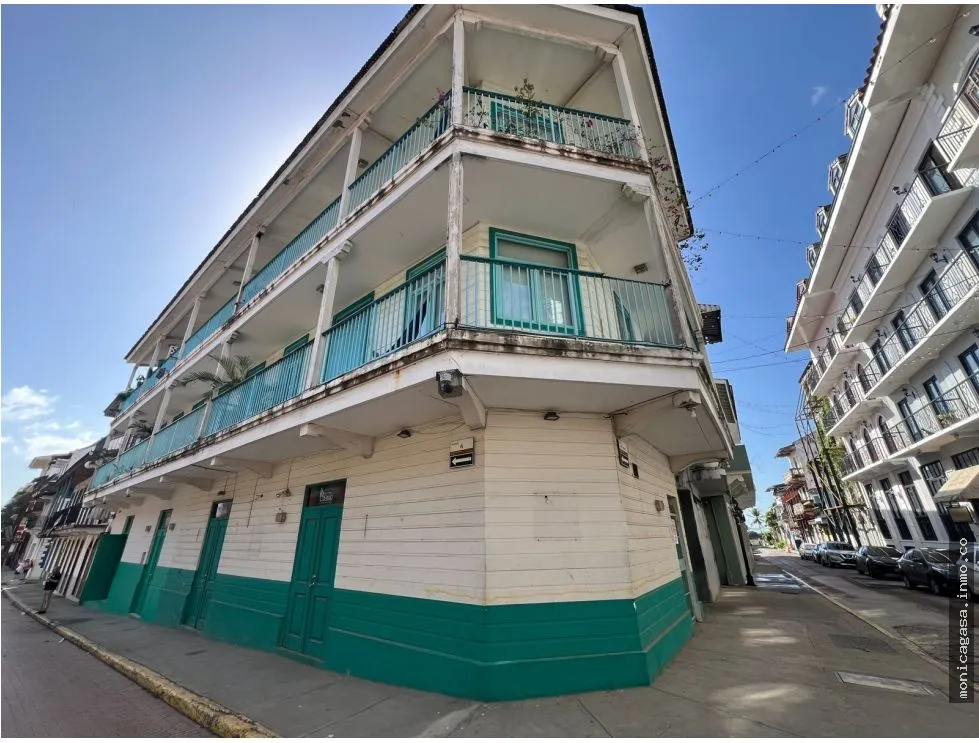 Espace commercial à Casco Viejo à louer