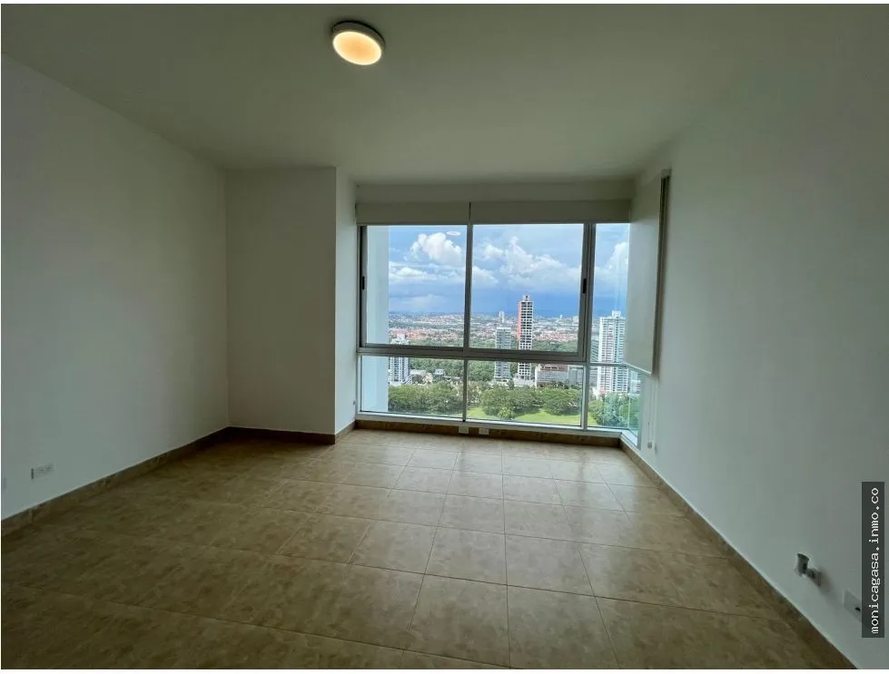 квартира в Costa del Este на продажу