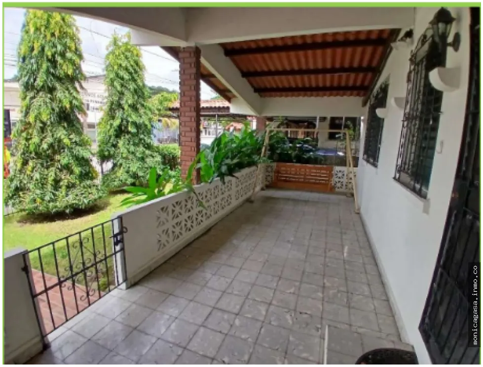 Maison unifamiliale à Condado del Rey à vendre