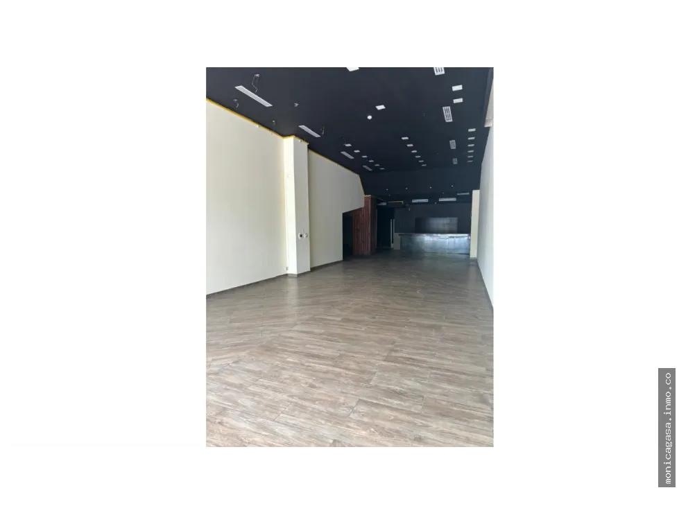 Espace commercial à Costa del Este à louer