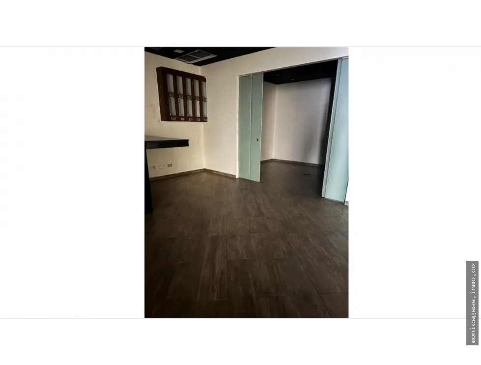 Espace commercial à Costa del Este à louer