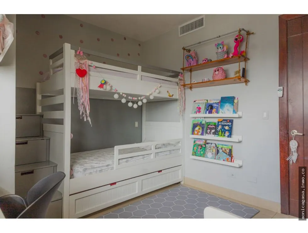Venta de Apartamento FULL AMUEBLADO en Piso Alto, PH. OCEANAIRE