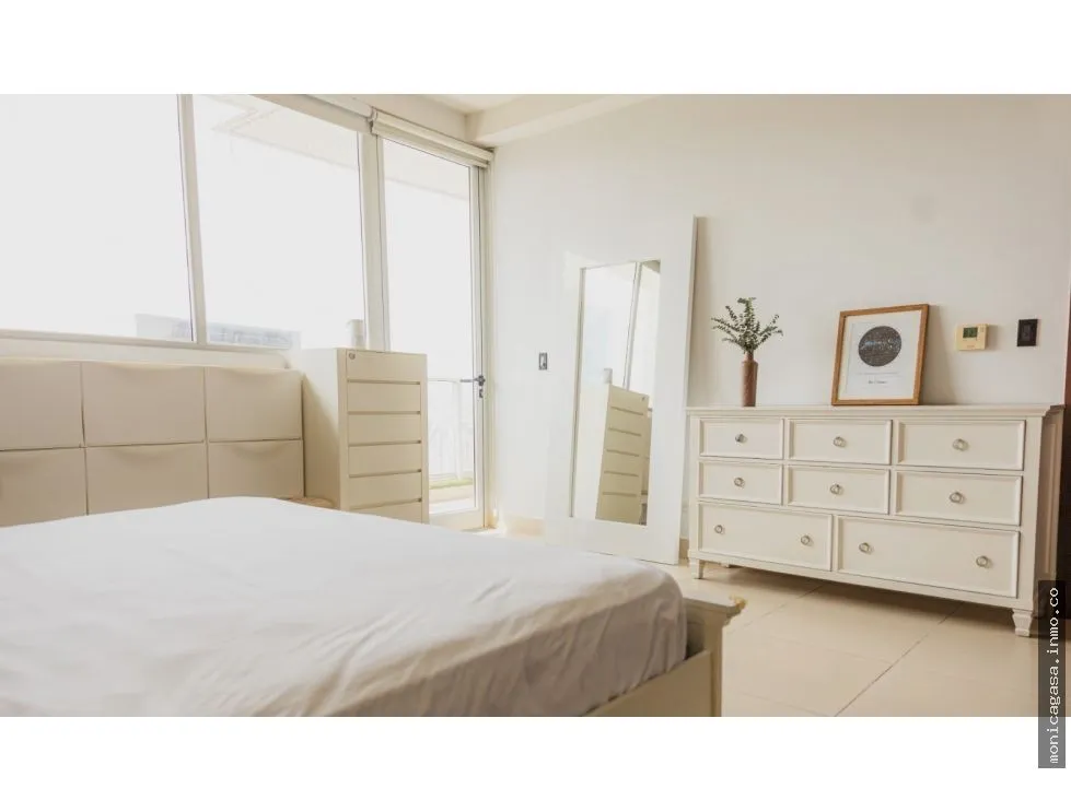 Venta de Apartamento FULL AMUEBLADO en Piso Alto, PH. OCEANAIRE