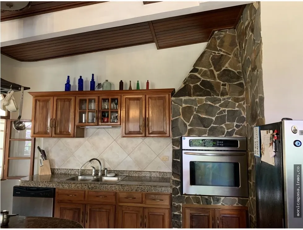 Venta de casa en  El Peñón, Las Cumbres