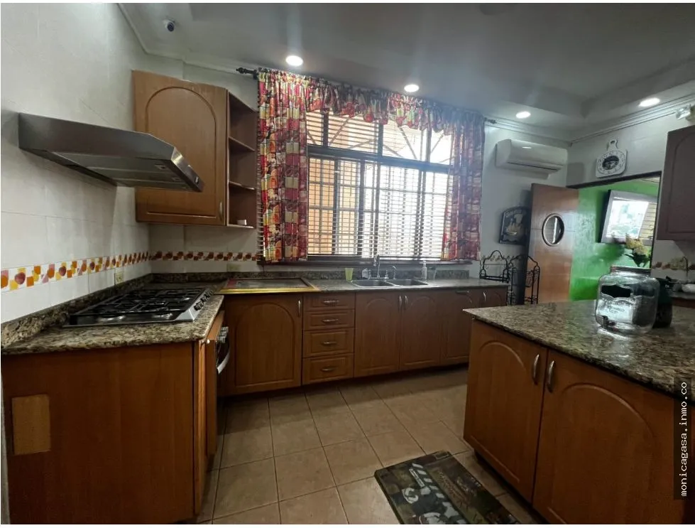 Duplex à Betania à vendre