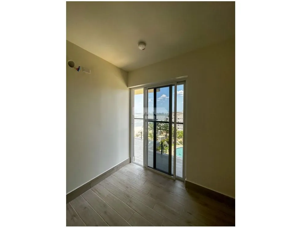 SE VENDE APARTAMENTO EN PLAYA CARACOL 70 M2 CON VISTA PANORAMICA