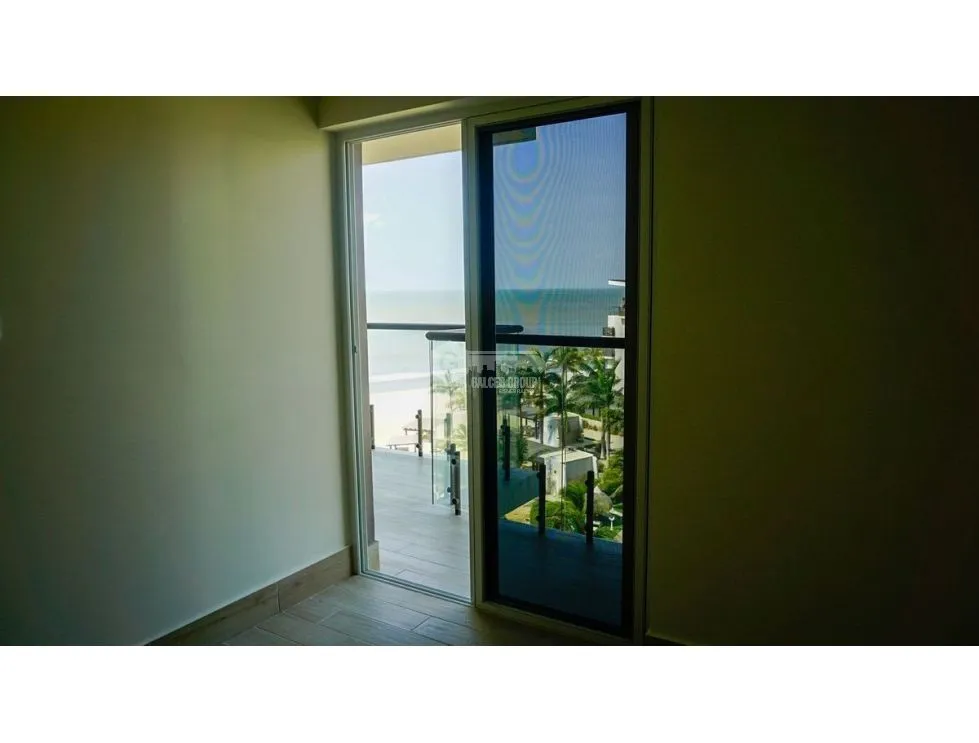 SE VENDE APARTAMENTO EN PLAYA CARACOL 70 M2 CON VISTA PANORAMICA