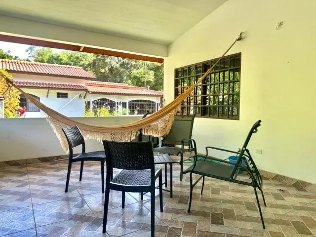 Gran propiedad con 2 residencias independientes en Las Cumbres