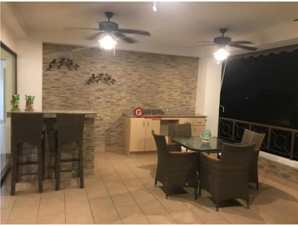 Maison unifamiliale à Coronado à vendre
