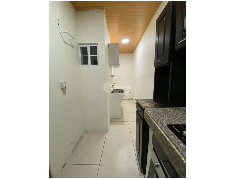 TOCUMEN / PUNTA DEL ESTE / 200M / 4 HABITTACIONES / TERRAZA / DEPOSITO