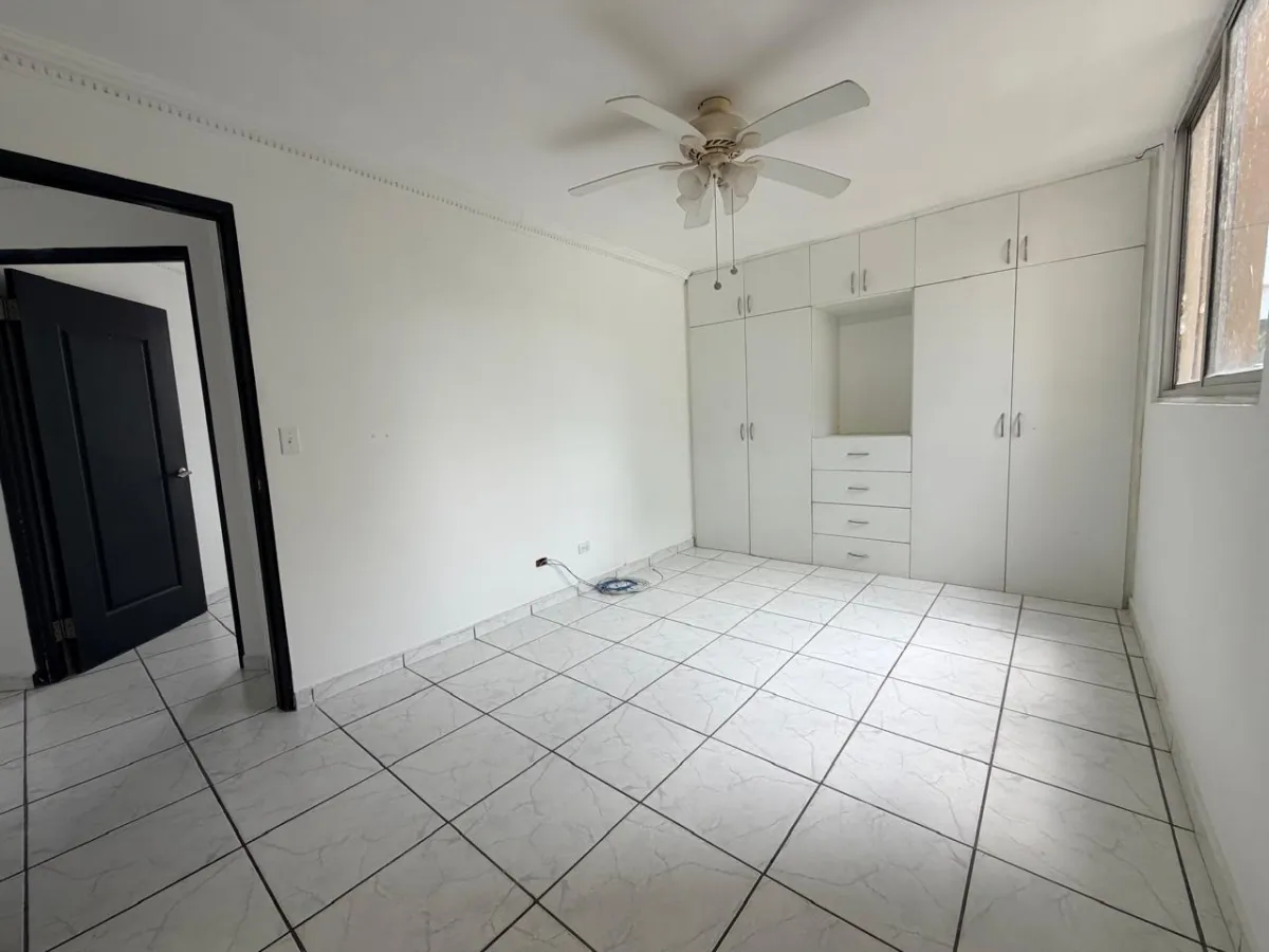Apartment for sale in Villa de las Fuentes