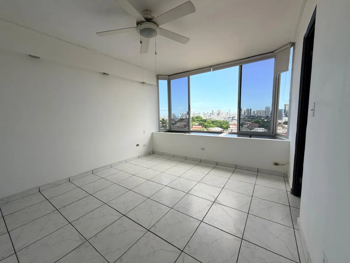 Apartment for sale in Villa de las Fuentes