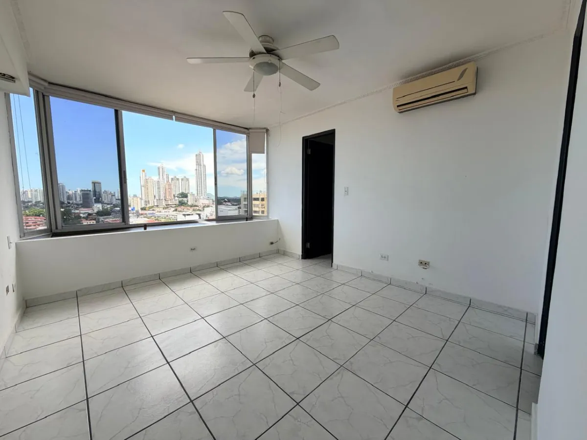 Apartment for sale in Villa de las Fuentes