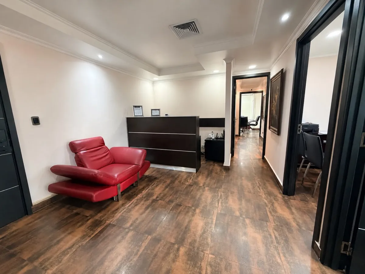 Furnished office for sale in Obarrio, ready for immediate operation