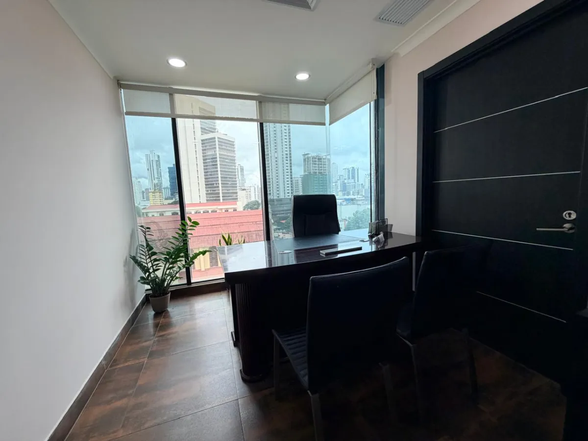Furnished office for sale in Obarrio, ready for immediate operation