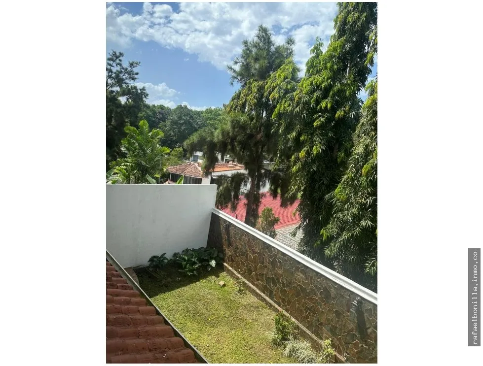 SE VENDE O SE ALQUILA CASA EN DOS MARES