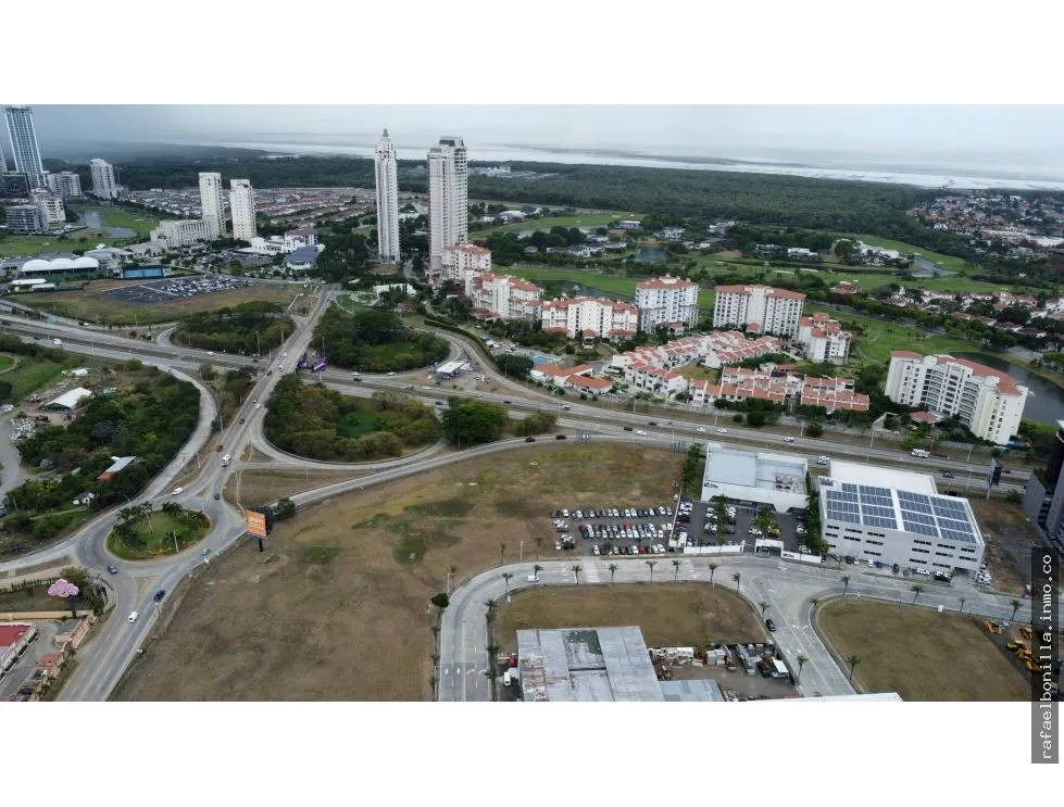 SE VENDE TERRENO EN SANTA MARIA BUSINESS DISTRICT