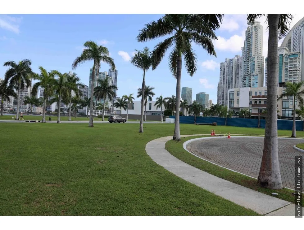 SE VENDEN TERRENOS EN OCEAN REEF