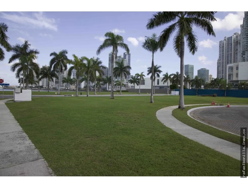 SE VENDEN TERRENOS EN OCEAN REEF