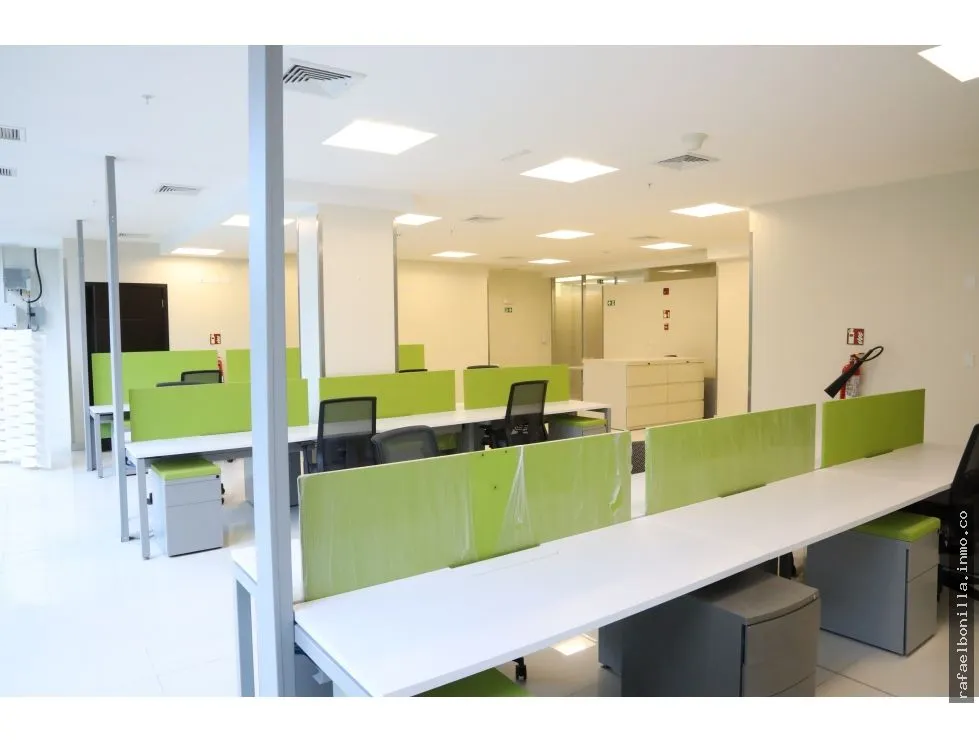 Bureau à Costa del Este à louer
