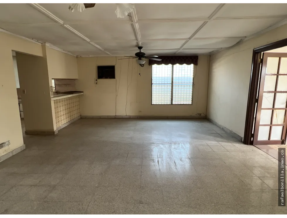 SE VENDE CASA (CIUDAD RADIAL)