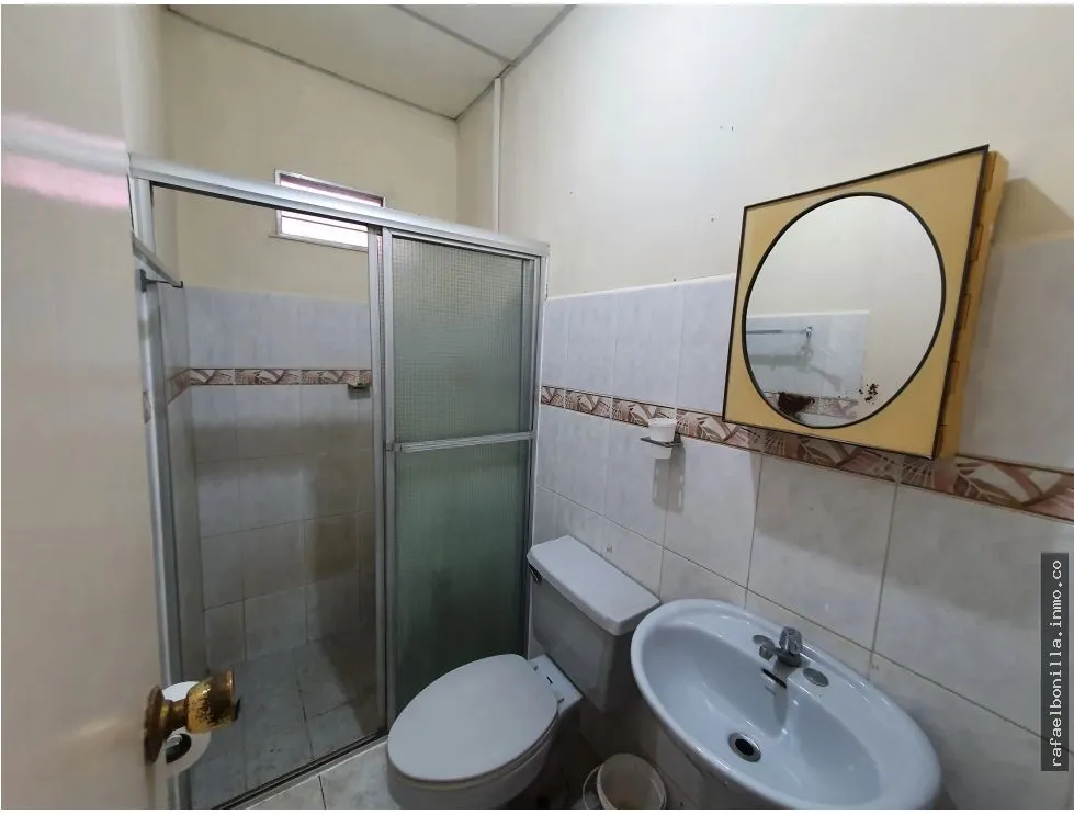 SE VENDE CASA EN LAS TABLAS