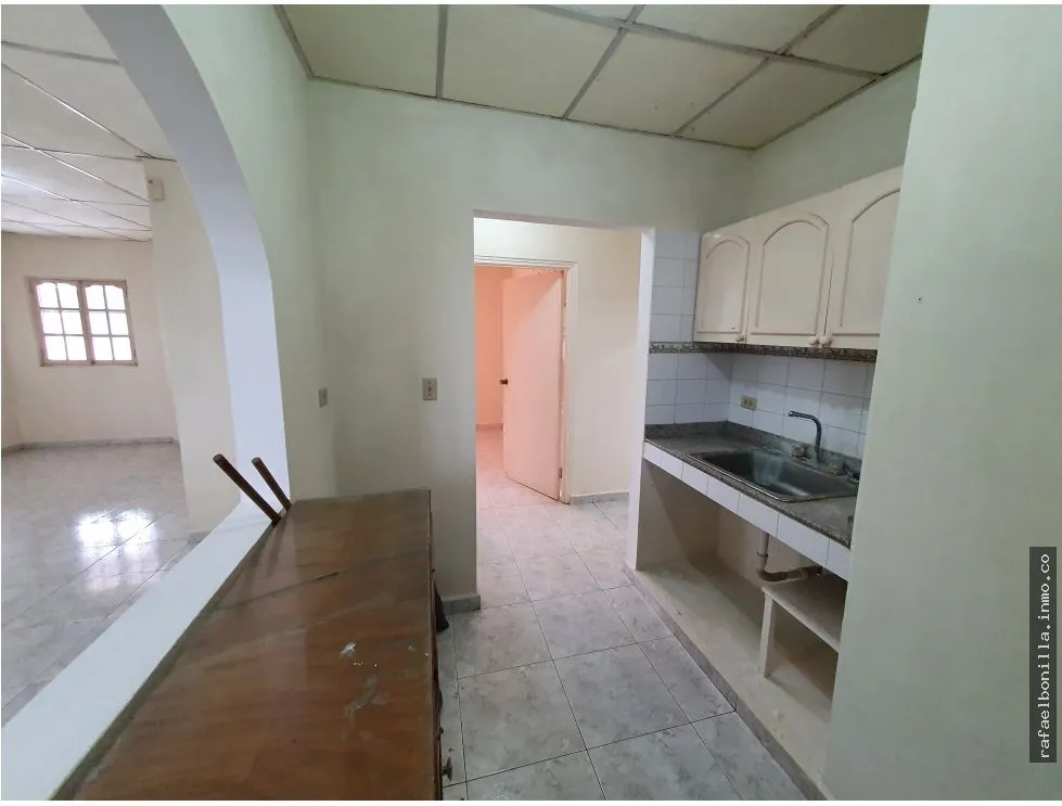 SE VENDE CASA EN LAS TABLAS