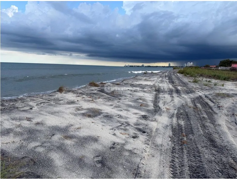 LAND LOT FOR SALE IN GORGONA MALIBU BEACH 1200 M OCEANFRONT