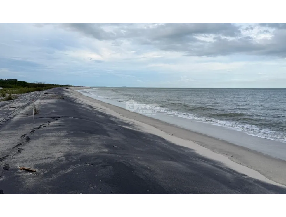 LOT FOR SALE IN GORGONA MALIBU BEACH 1200 M BEACHFRONT
