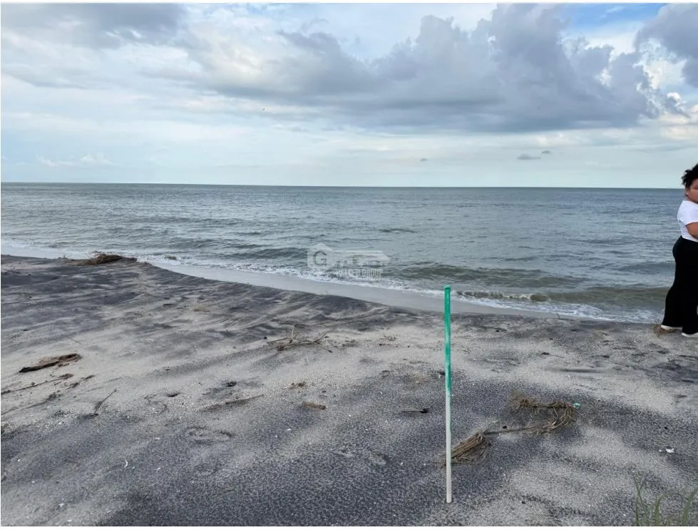 LAND / GORGONA / MALIBU BEACH / 1200 M² / BEACHFRONT
