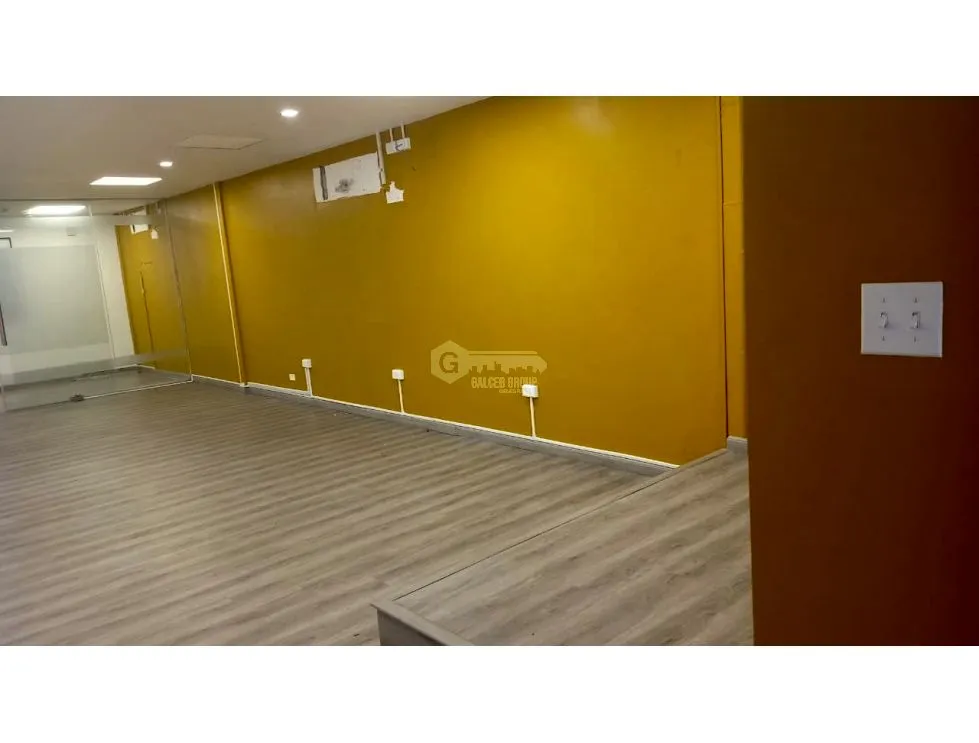 COMMERCIAL SPACE / BRISAS DEL GOLF / VILLAGE GALLERY / 120M / UPPER FLOOR / JC