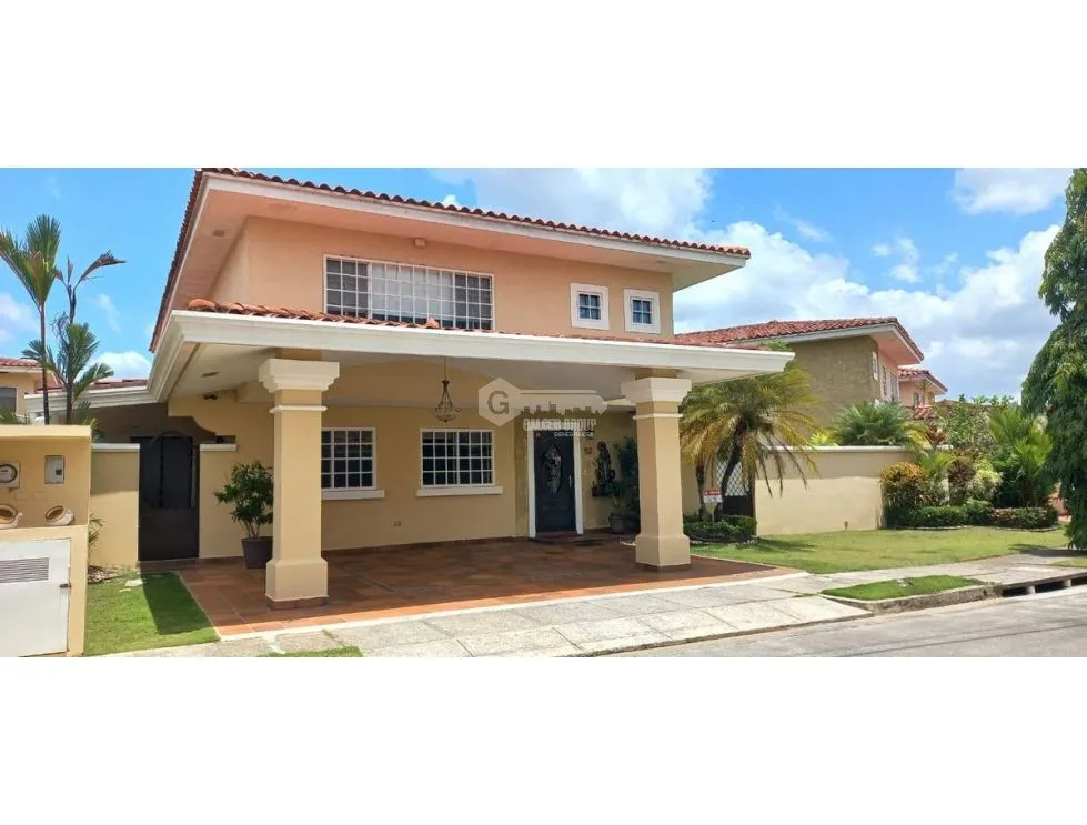 House for Sale Brisas del Golf Villa Alta 422M 4 Bedrooms 2 Levels