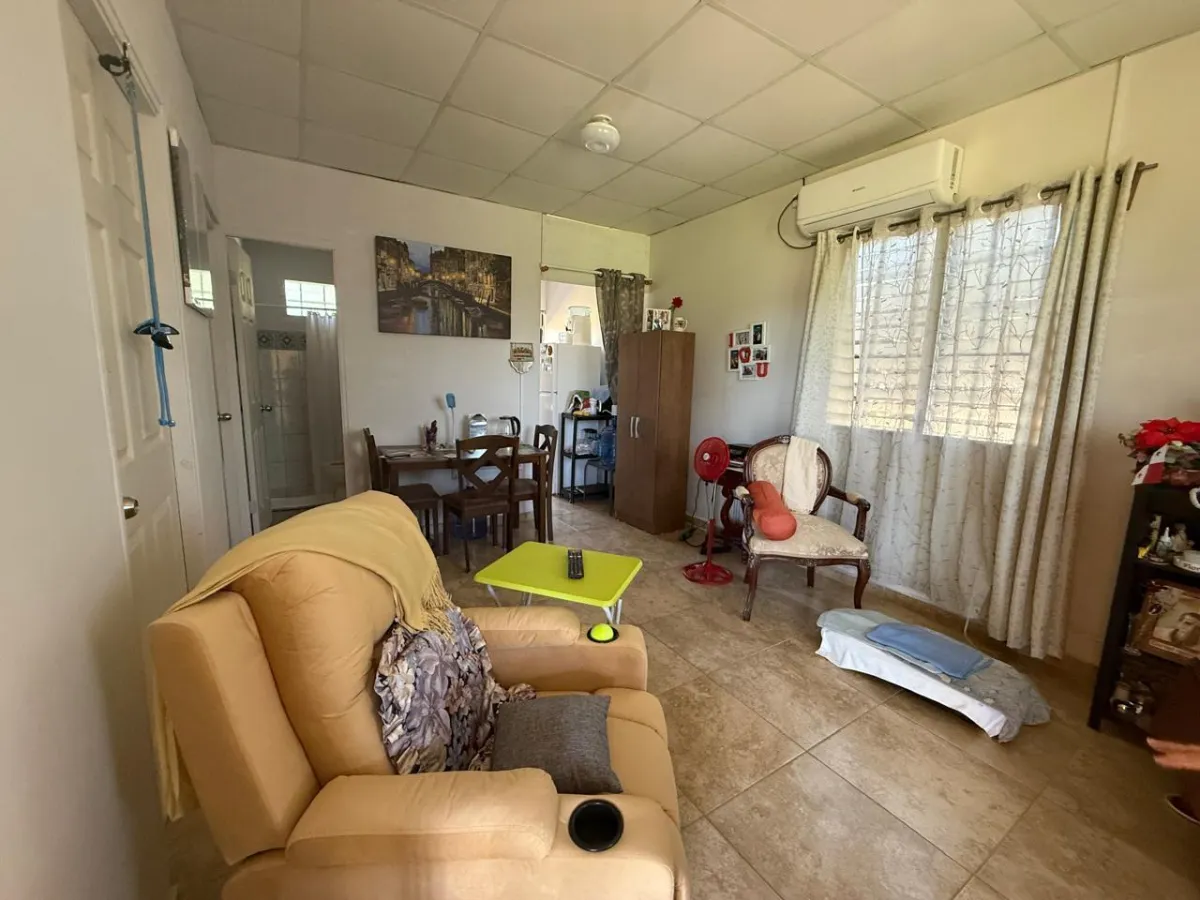 Se Vende Casa con 4 Apartamentos