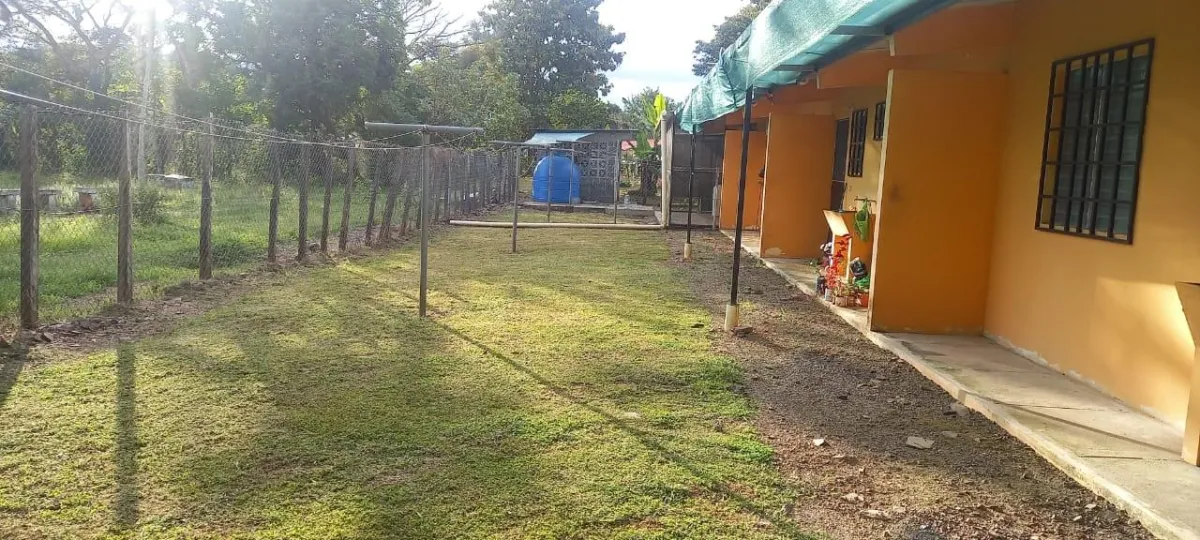 Se Vende Casa con 4 Apartamentos