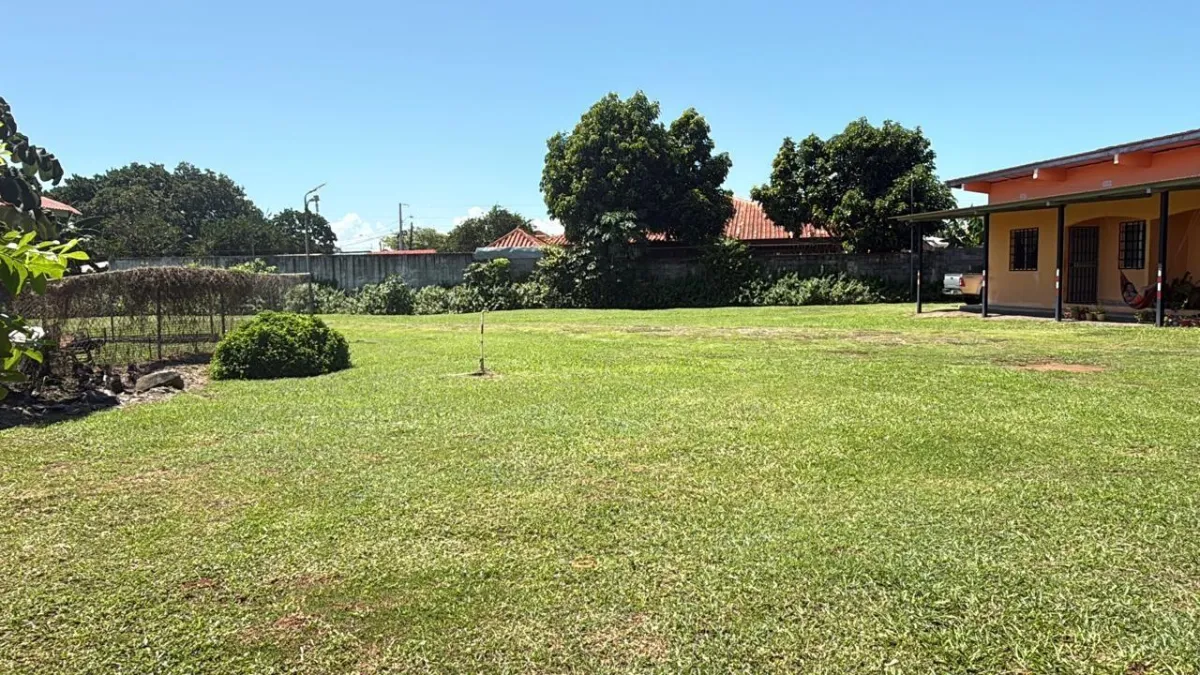 Se Vende Casa con 4 Apartamentos