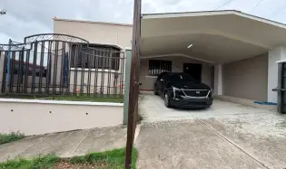Casa en Alquiler con Piscina | Villa Lucre