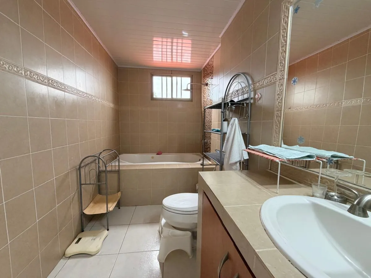 Casa en Alquiler con Piscina | Villa Lucre