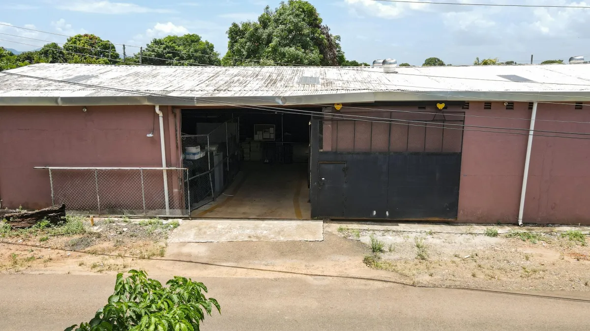 Venta de galera sobre la Ave. José Agustín Arango