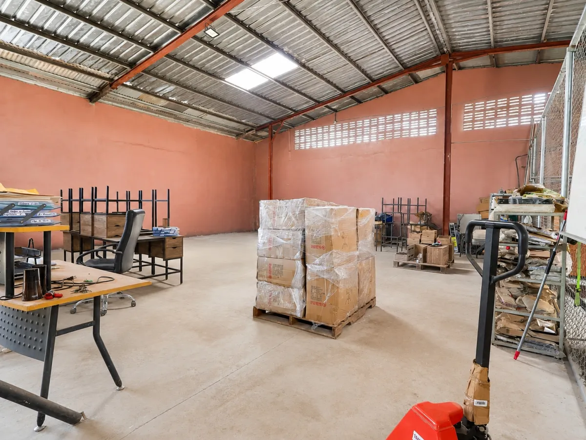 Venta de galera sobre la Ave. José Agustín Arango