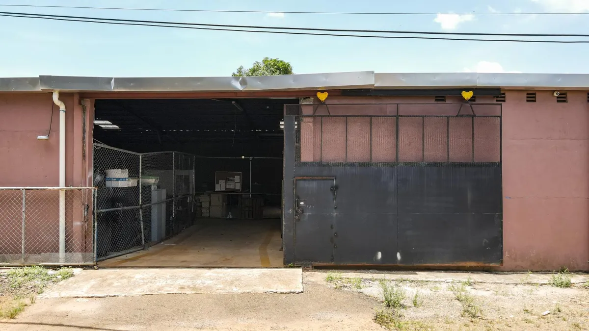 Venta de galera sobre la Ave. José Agustín Arango